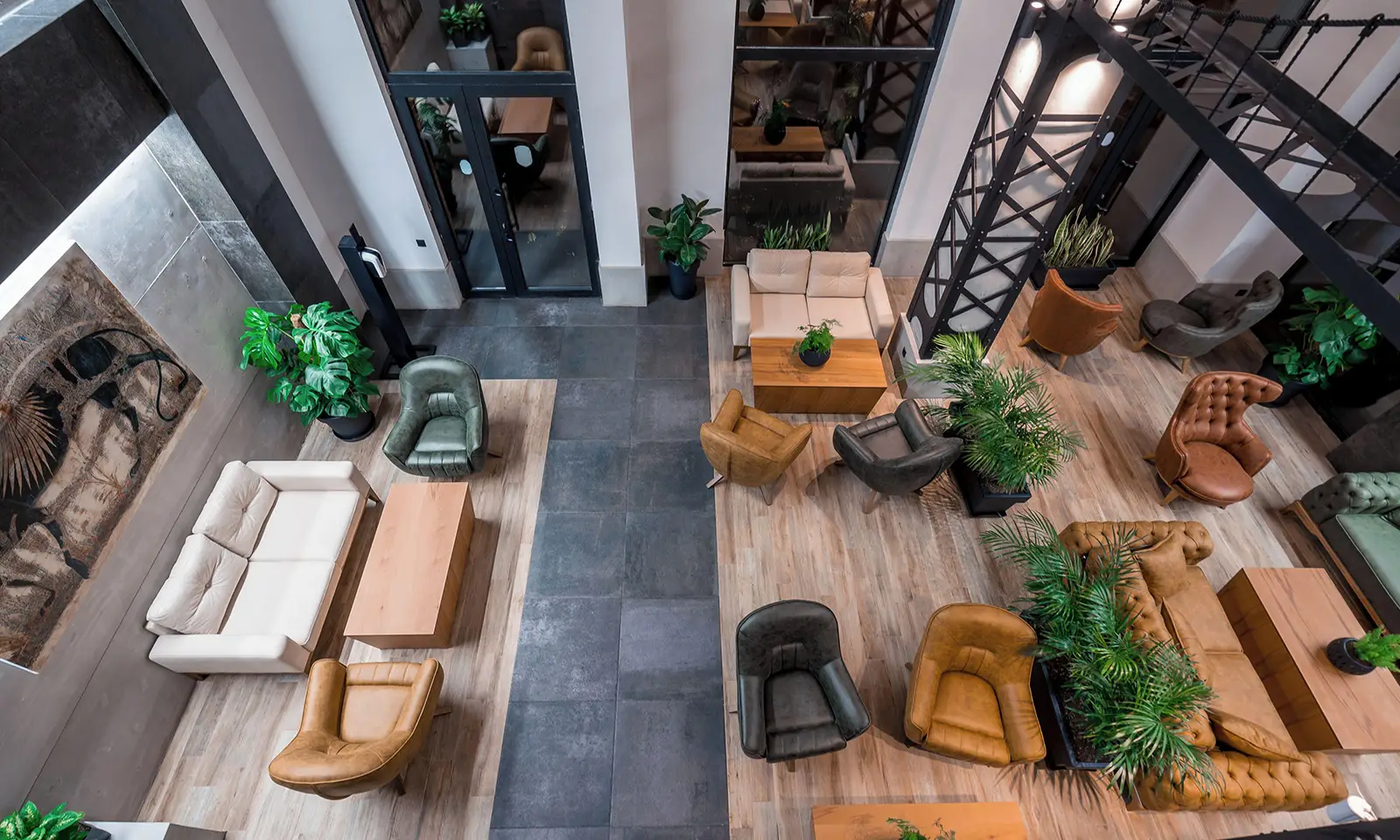 Hospitality interior with coordinated loose furniture