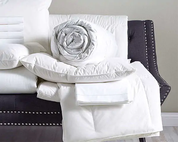 Hotel Bedding