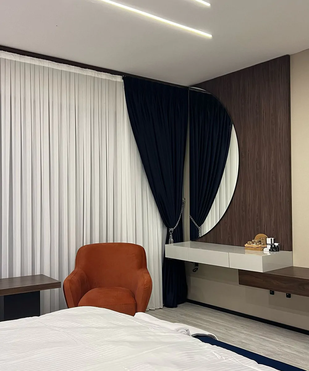 Hotel Mock-Up Room 9